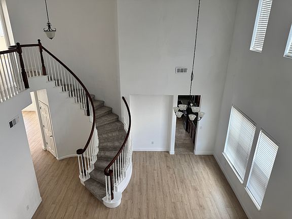 5th image of 1457 Paradise Ln
