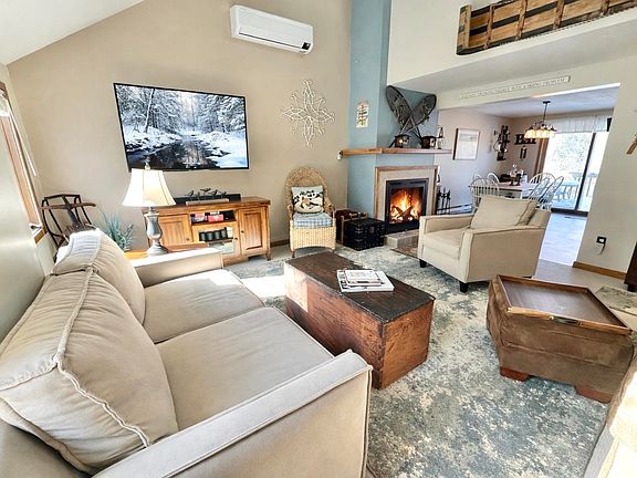 4th image of 28E Crosstown Road