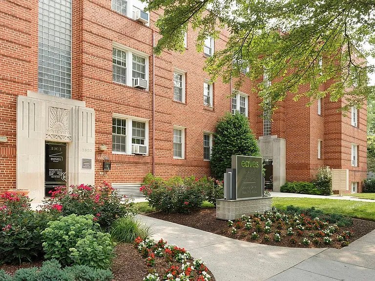 Leasing center entrance
