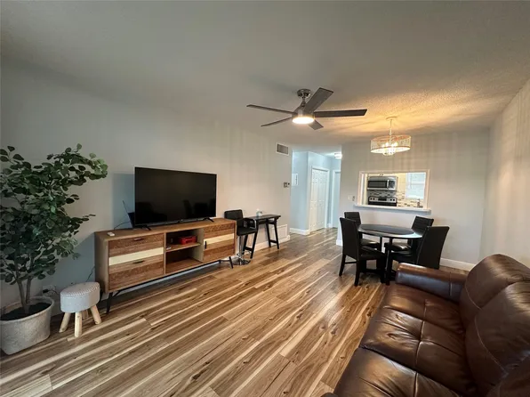2650 W Golf Boulevard #258, Pompano Beach, FL 33064