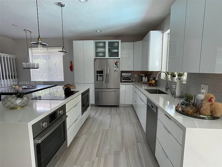 485 Silver Palm Way — Photo 9