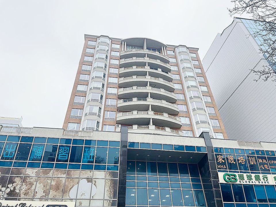 1st image of 37-14 Prince St #7E