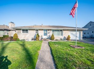 2019 Locust St, New Albany, IN 47150