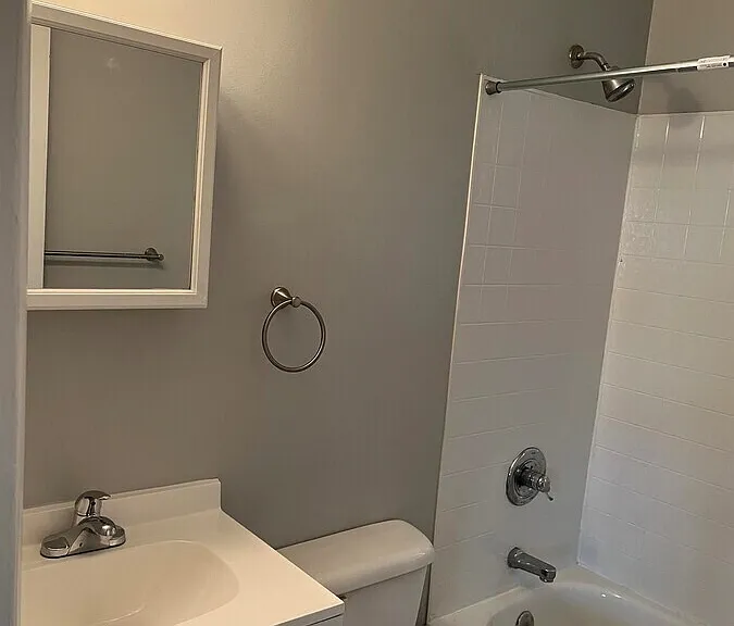 2105 Phaup St #2 — Photo 11