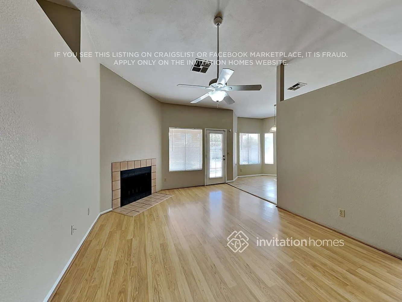 5427 N 74th Ave Glendale, AZ 85303 — Photo 4