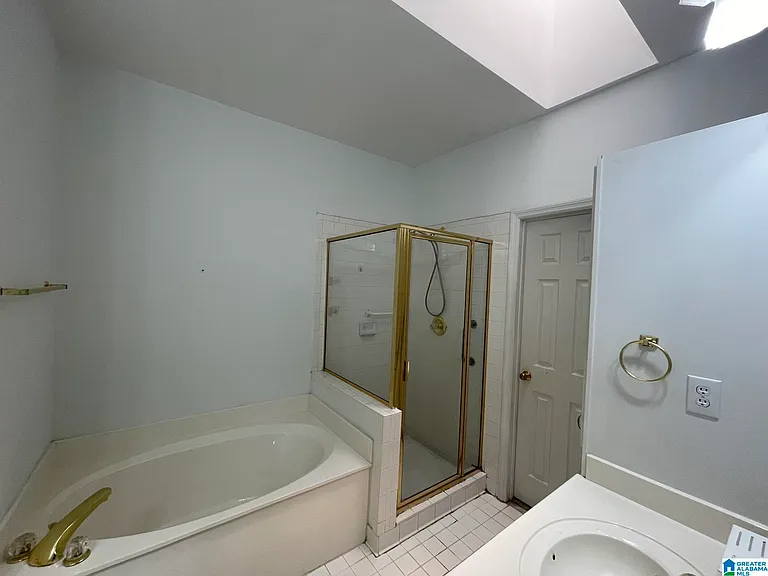 641 Rockhurst Dr — Photo 5