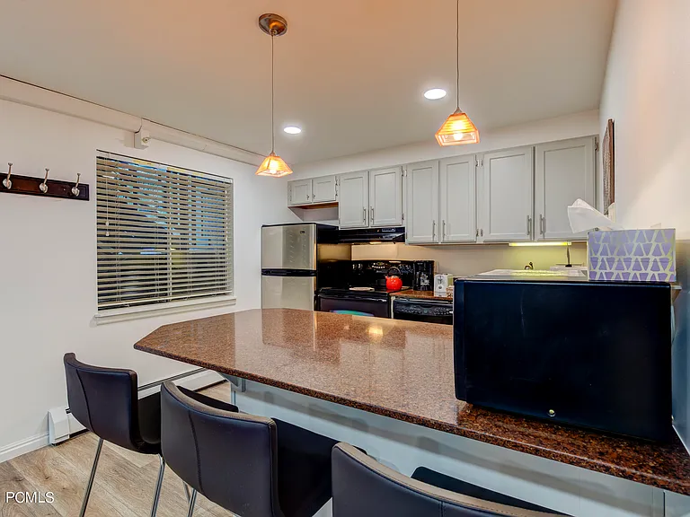 1482 Empire Ave #M3 — Photo 5