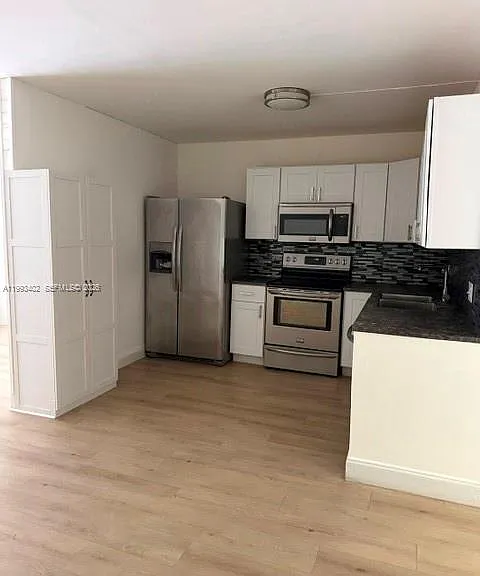 251 SW 132nd Way #204H — Photo 2
