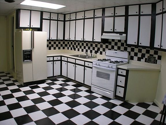4th image of 108 E Lake Dr