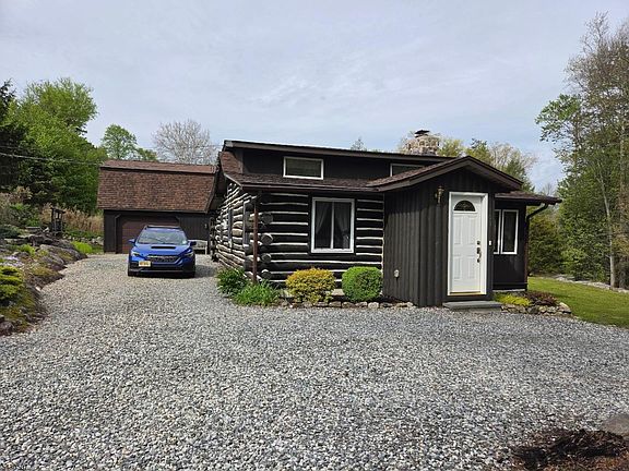 3rd image of 103 Cherry Ridge Rd
