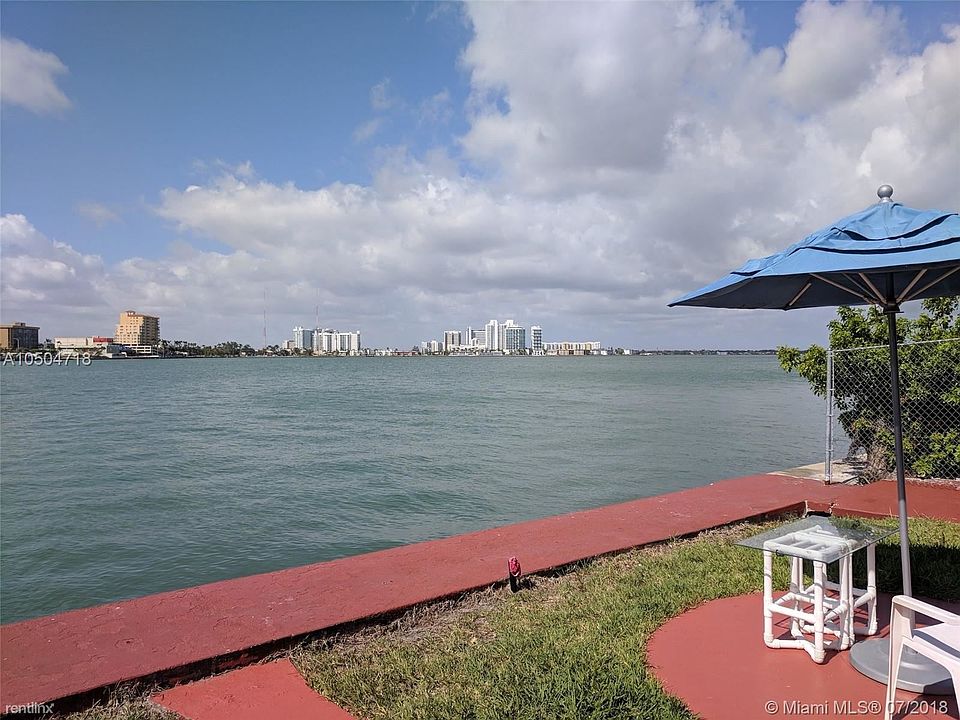 2140 Bay Dr #5 01