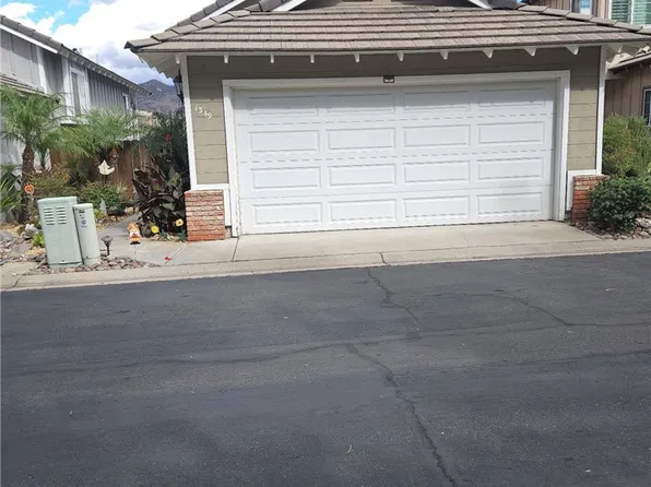 1349 Golden Harvest Ln, El Cajon, CA 92019