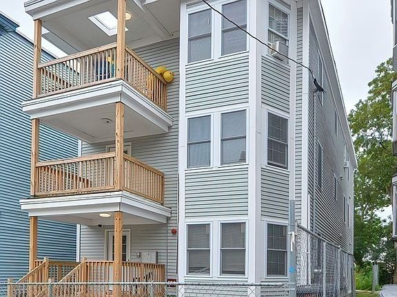 2nd image of 35 Ellington St