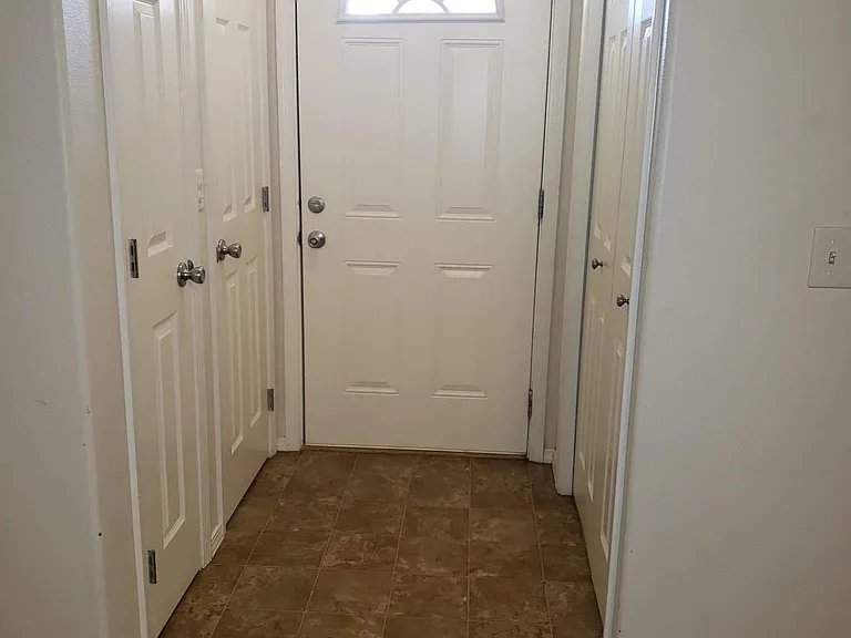 N 18 E — Photo 2