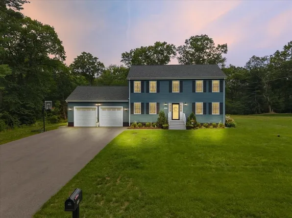 430 Thrasher St, Raynham, MA 02767