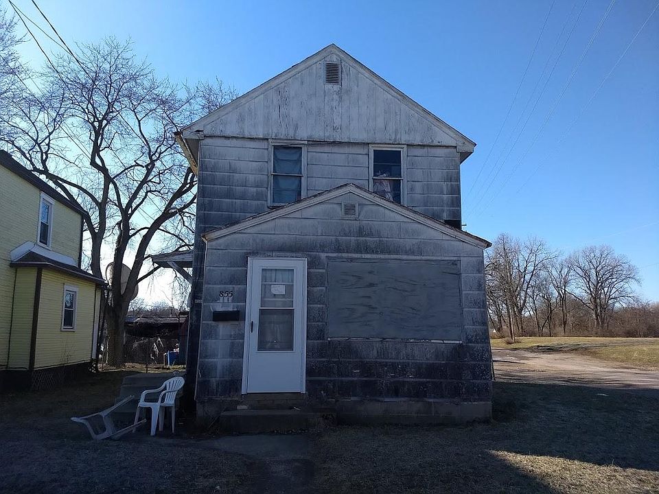 2nd image of 855 Sherman Ave