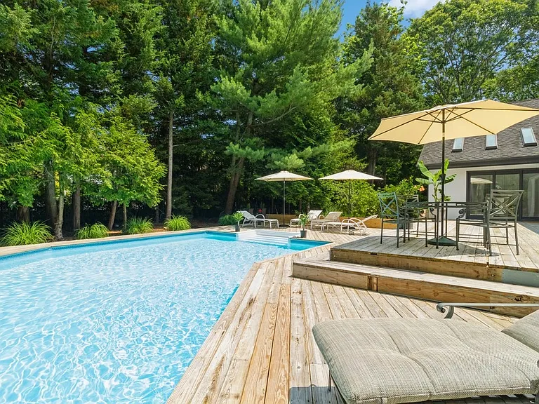 8 Bay Woods Dr — Photo 23