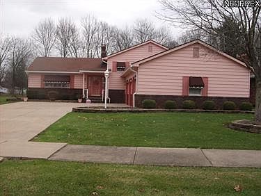 3rd image of 4764 Englesson Dr NW