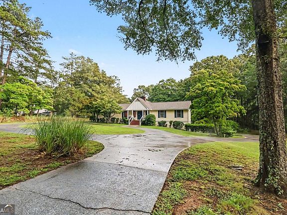 3rd image of 5256 Alexanders Lake Rd SW