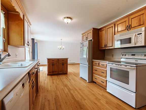 4th image of 49 Mount Herbert Rd
