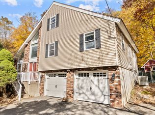36 Raymond Dr, Meriden, CT 06451