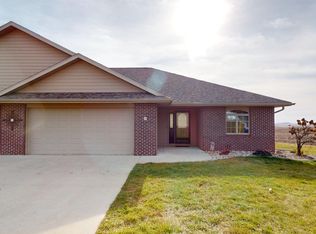 810 W 2nd St UNIT 1, Alta, IA 51002