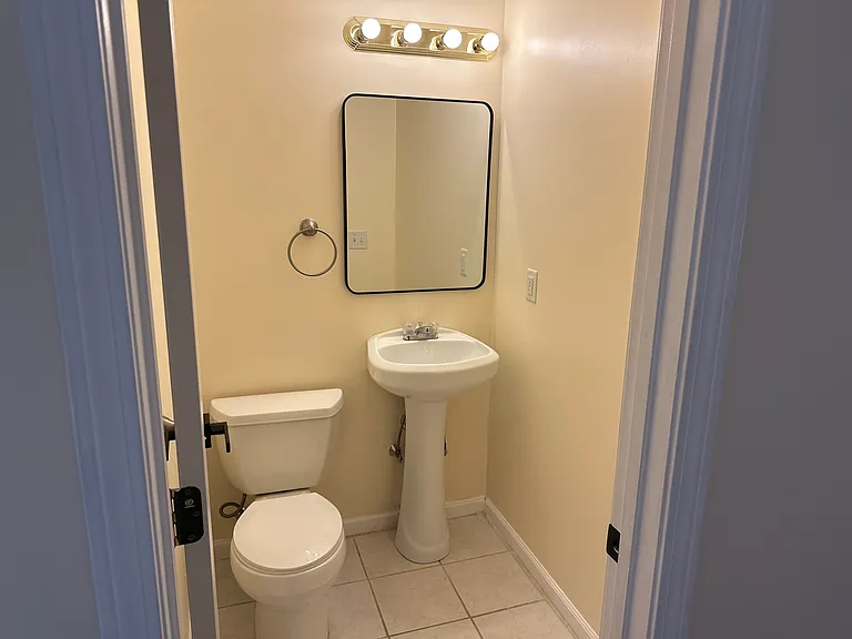 525 Water St #3 — Photo 9