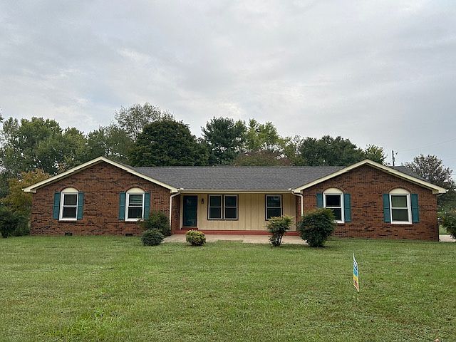 1st image of 500 Countryside Dr