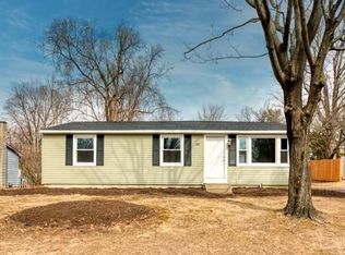 69 Ramblewood Dr, Springfield, MA 01118