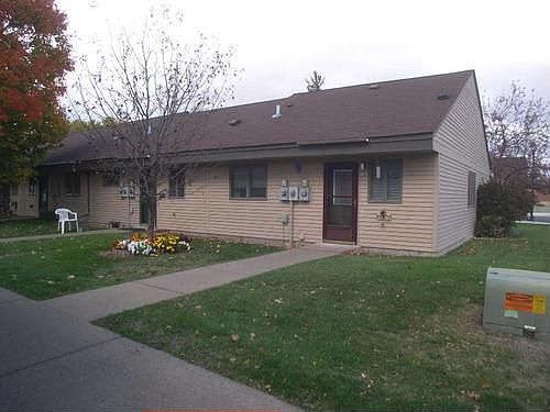 3rd image of 330 W 4th St