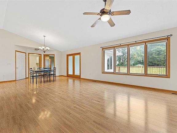 4th image of 217 Case Rd