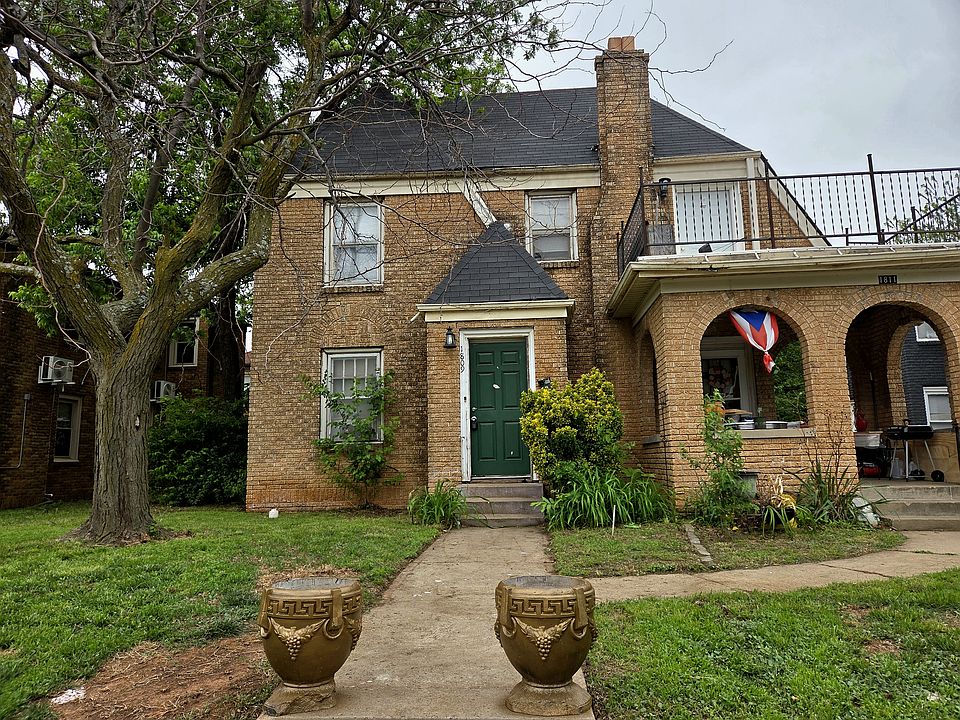 1st image of 1809 N Gatewood Ave
