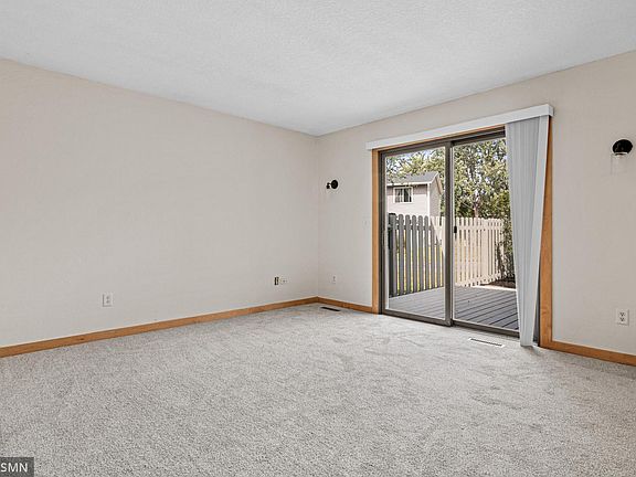 3rd image of 7688 Dunmore Rd