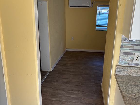 5th image of 115 12th Ave NE #3