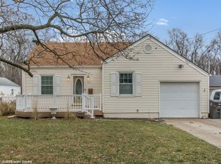 1212 E Douglas Ave, Des Moines, IA 50316