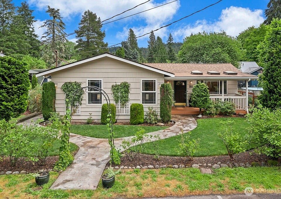 1st image of 8608 307th Avenue SE