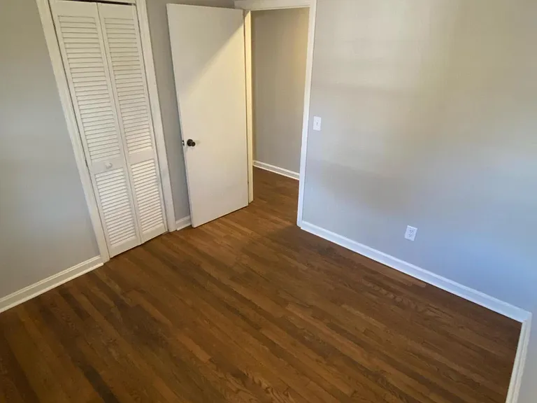 1105 Sunnyside Dr — Photo 3