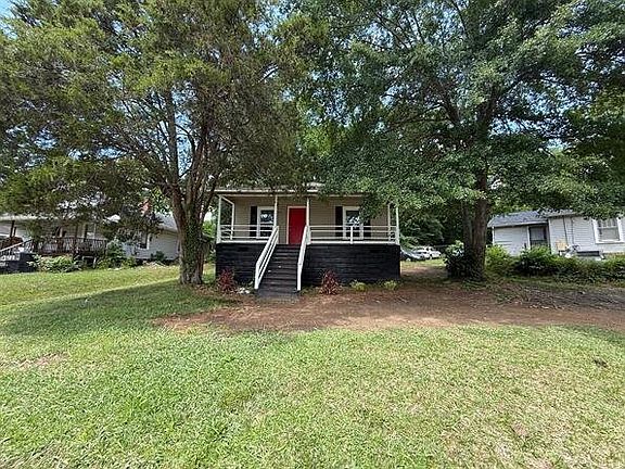 3rd image of 421 Carolina Ave