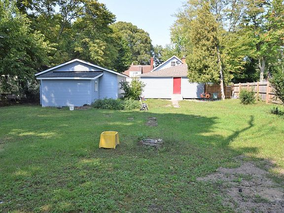 3rd image of 513 Orchard Ave