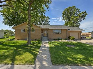 1905 27th St, Columbus, NE 68601