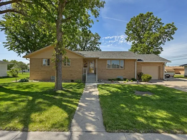 1905 27th St, Columbus, NE 68601