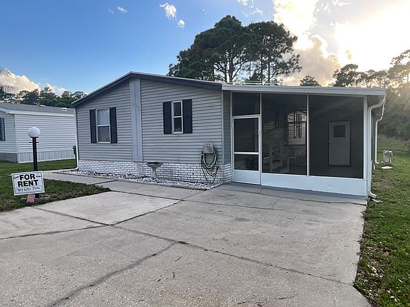 2nd image of 1641 Ridge Dr