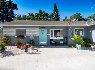 9024 Bay St NE, Saint Petersburg, FL 33702