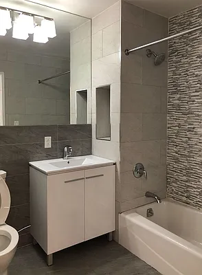 Rented by Kahen Properties | media 23