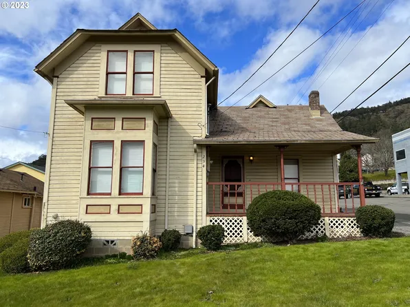 234 NW 2nd Ave, Myrtle Creek, OR 97457