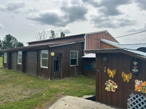26353 Zilhaver Rd, Cambridge Springs, PA 16403