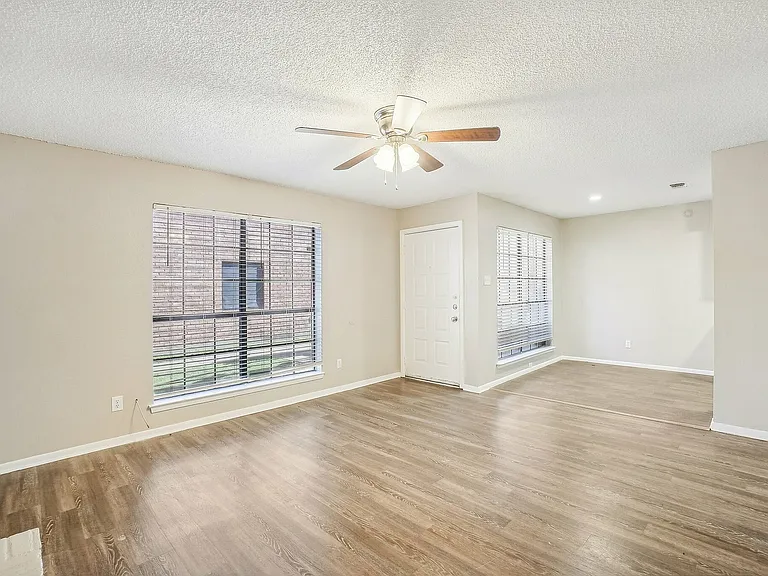 8-web-or-mls-Sappington Pl-006