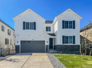 7317 S White Crow Way, Aurora, CO 80016