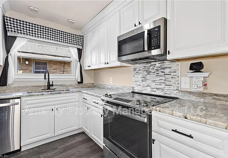 1214 Bethel Ave — Photo 4