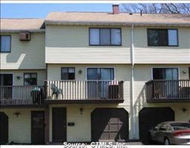 36 Churchill Way, Newington, CT, 06111